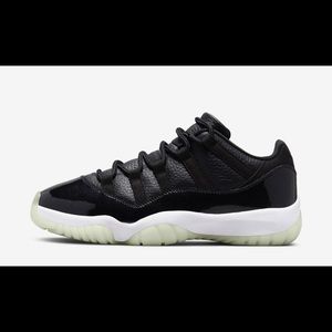 Jordan 11 low 72-10